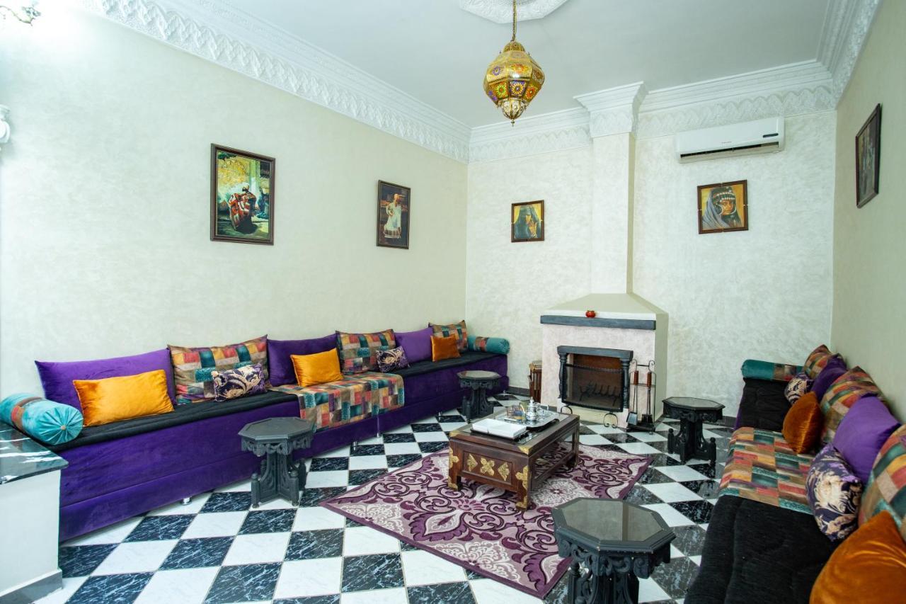 Charming Moroccan Riad 3 Bedroom With Pool And Terrace มาร์ราเกช ภายนอก รูปภาพ