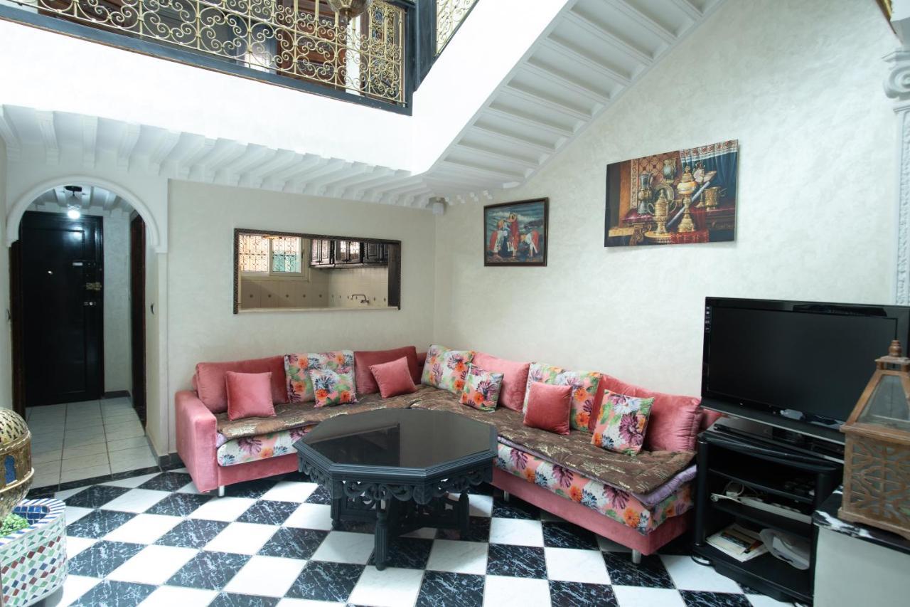 Charming Moroccan Riad 3 Bedroom With Pool And Terrace มาร์ราเกช ภายนอก รูปภาพ