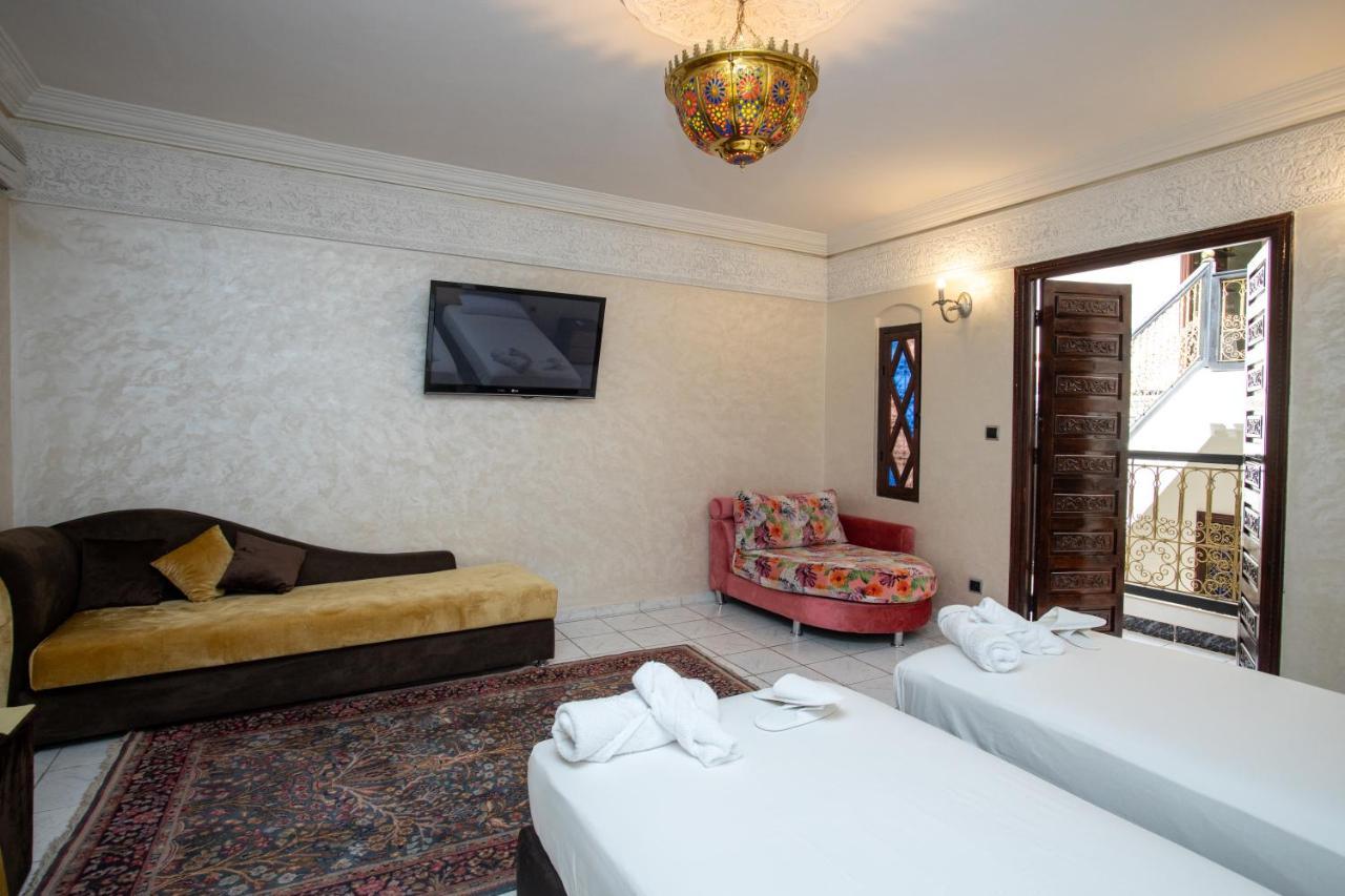 Charming Moroccan Riad 3 Bedroom With Pool And Terrace มาร์ราเกช ภายนอก รูปภาพ
