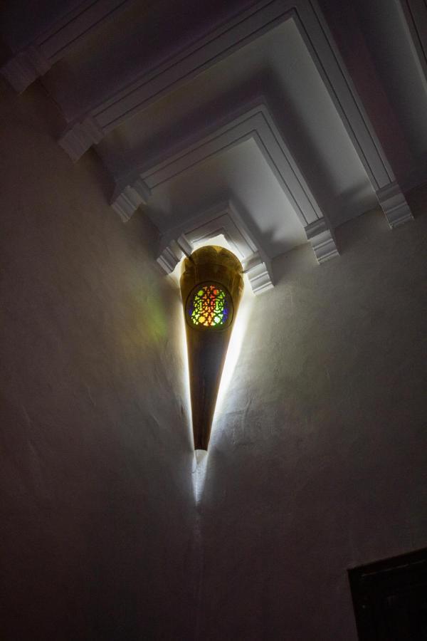 Charming Moroccan Riad 3 Bedroom With Pool And Terrace มาร์ราเกช ภายนอก รูปภาพ